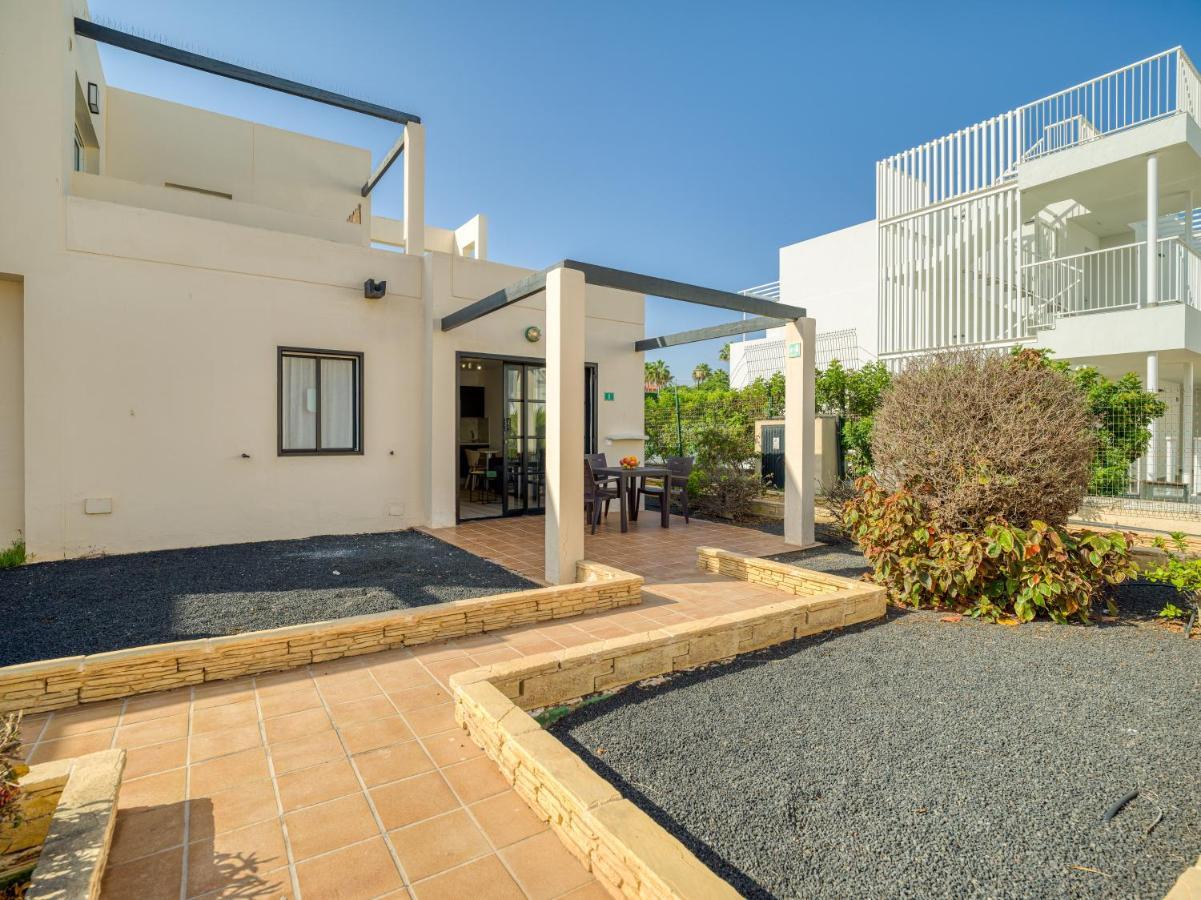 Homeforguest Moderno Apartamento Con Piscina En Corralejo Exterior foto